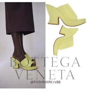 BOTTEGA VENETA stack wedge mule sandals (size 39) in light green lambskin